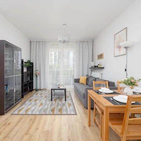 Modern In With Parking And Balcony By Renters Apartament *