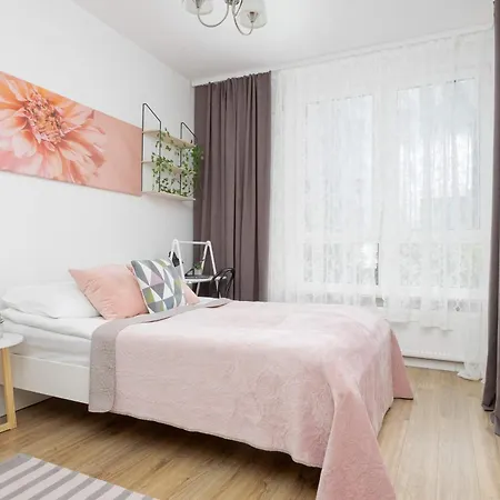 Modern In With Parking And Balcony By Renters * Warschau