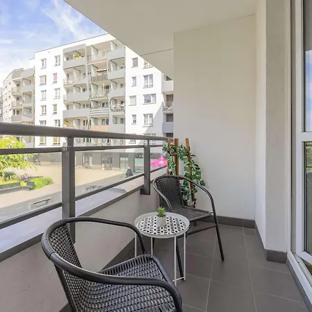 Modern In With Parking And Balcony By Renters * Varšava