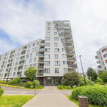 Modern In With Parking And Balcony By Renters Apartmán Varšava